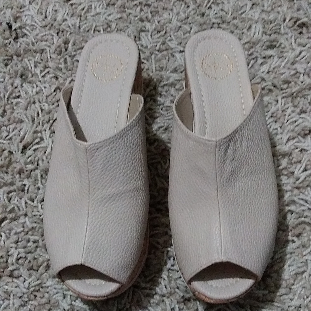 NWOT MKS super lite weight mules